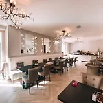 Le White - Le 42 Restaurant Hotel Champéry