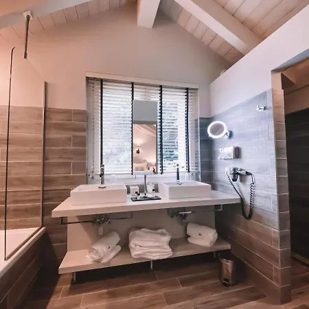 Hotel Le White - Le 42 Restaurant