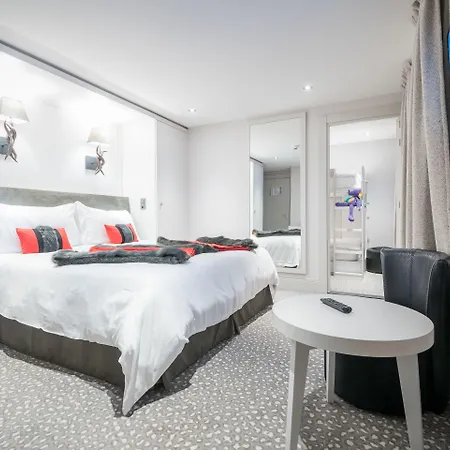 Le White - Le 42 Restaurant 4*