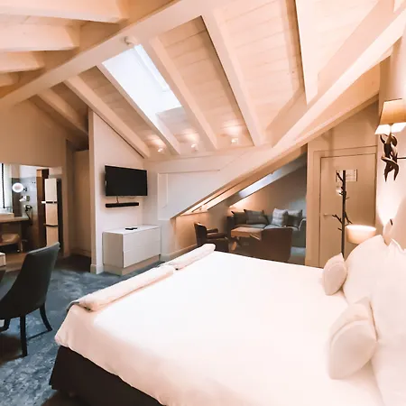 Hotel Le White - Le 42 Restaurant