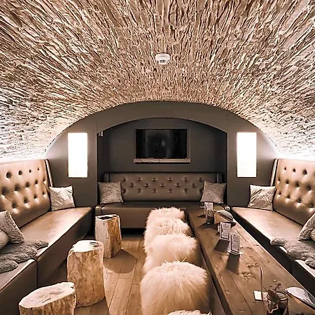Le White - Le 42 Restaurant