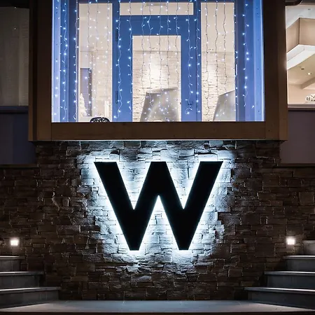 فندق Le White - Le 42 Restaurant تشامبري