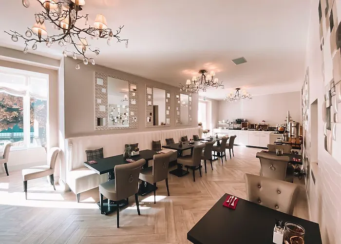 Le White - Le 42 Restaurant Hotel Champéry