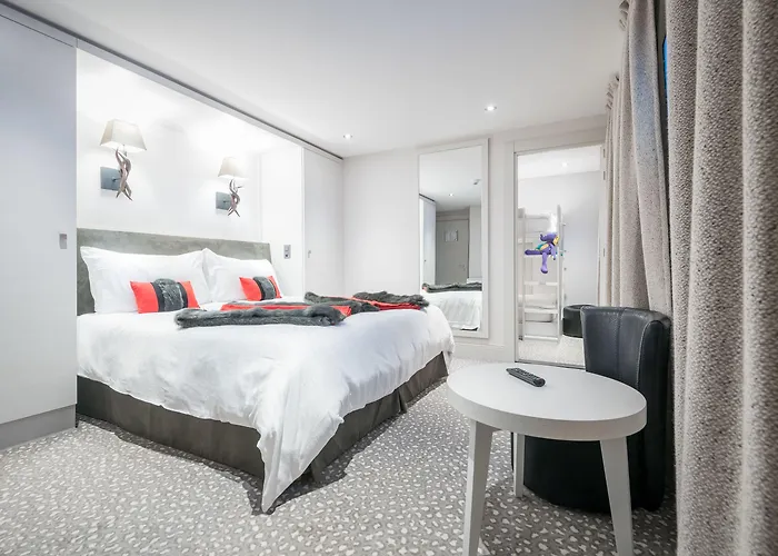 Le White - Le 42 Restaurant 4*