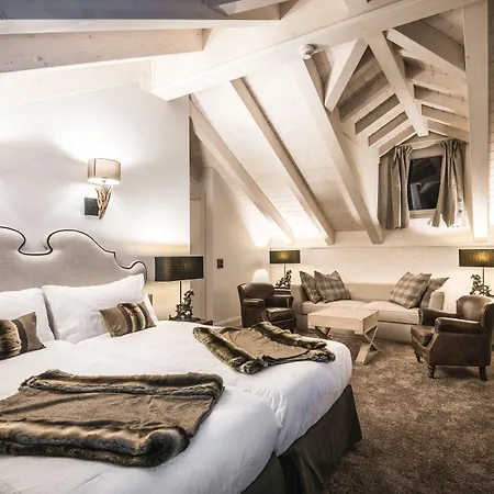 Le White - Le 42 Restaurant Hotel 4*