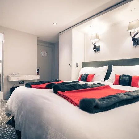 Le White - Le 42 Restaurant Hotel Champery