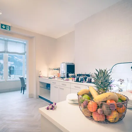 Le White - Le 42 Restaurant