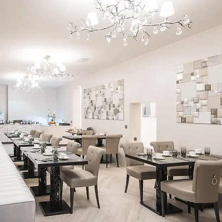 Le White - Le 42 Restaurant Hotel Champery