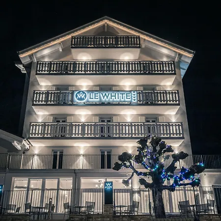 Le White - Le 42 Restaurant 4* Champery