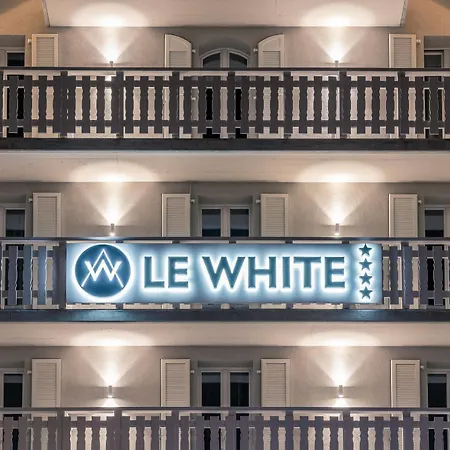 Le White - Le 42 Restaurant Champéry