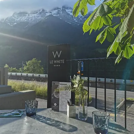 Hotel Le White - Le 42 Restaurant 4*