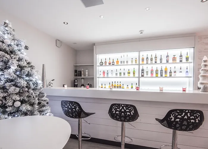 Le White - Le 42 Restaurant 4* Champery