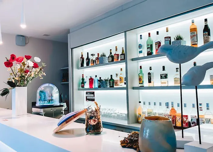 Le White - Le 42 Restaurant Szálloda