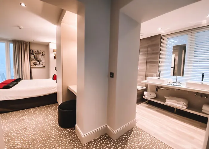 Le White - Le 42 Restaurant Hotel Champery